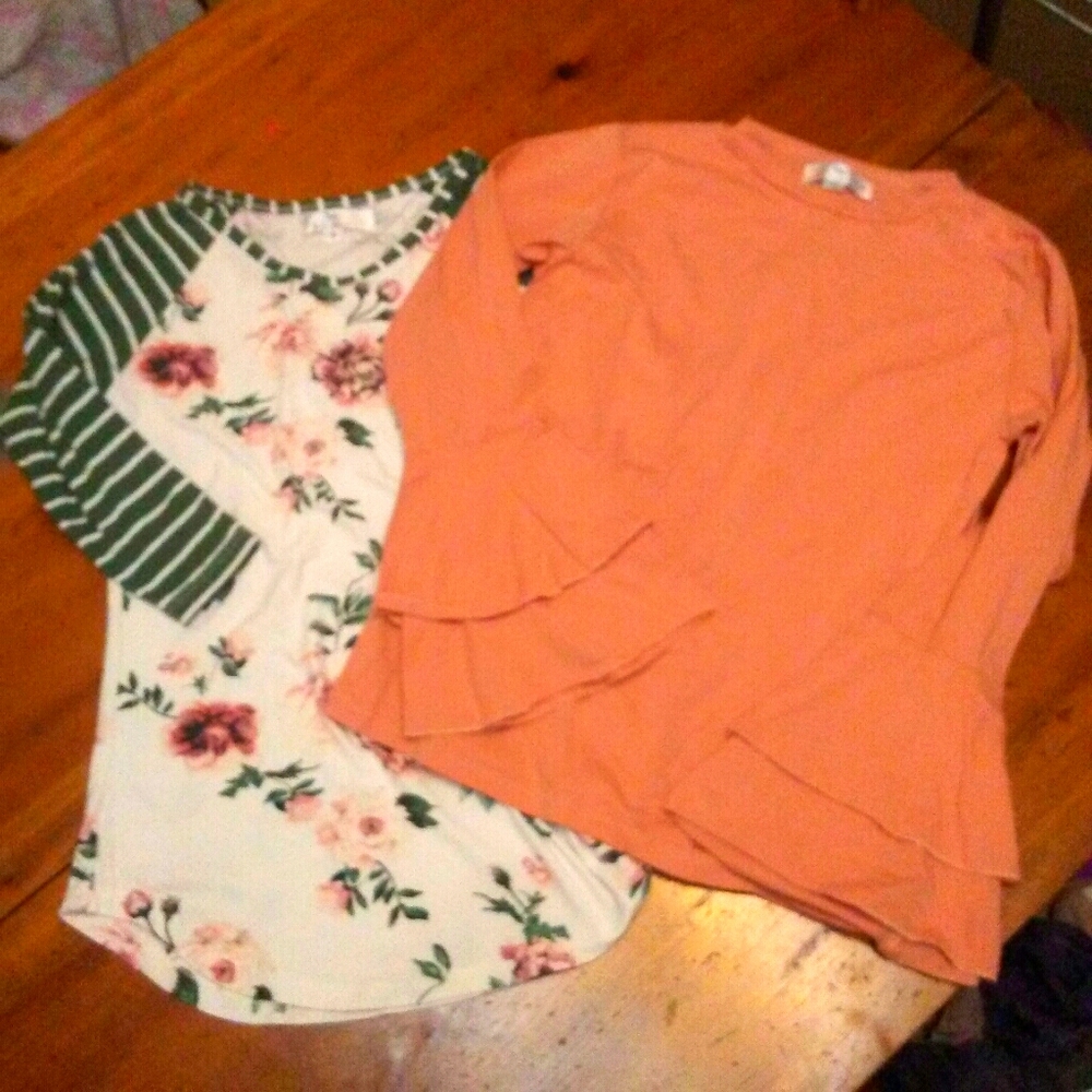 Bundle of girls Peyton Bre tops!!!